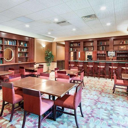 Comfort Suites Parkersburg South Mineral Wells Buitenkant foto