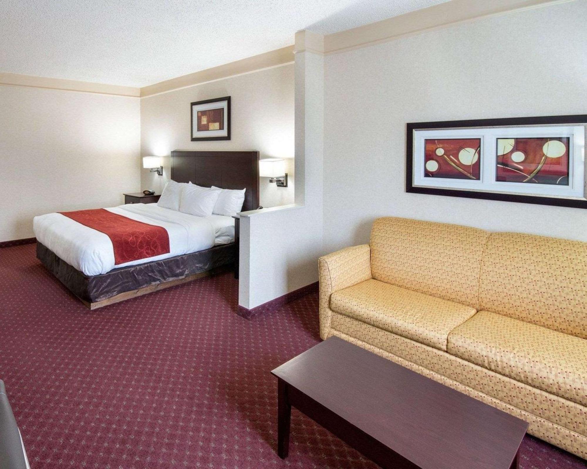 Comfort Suites Parkersburg South Mineral Wells Buitenkant foto
