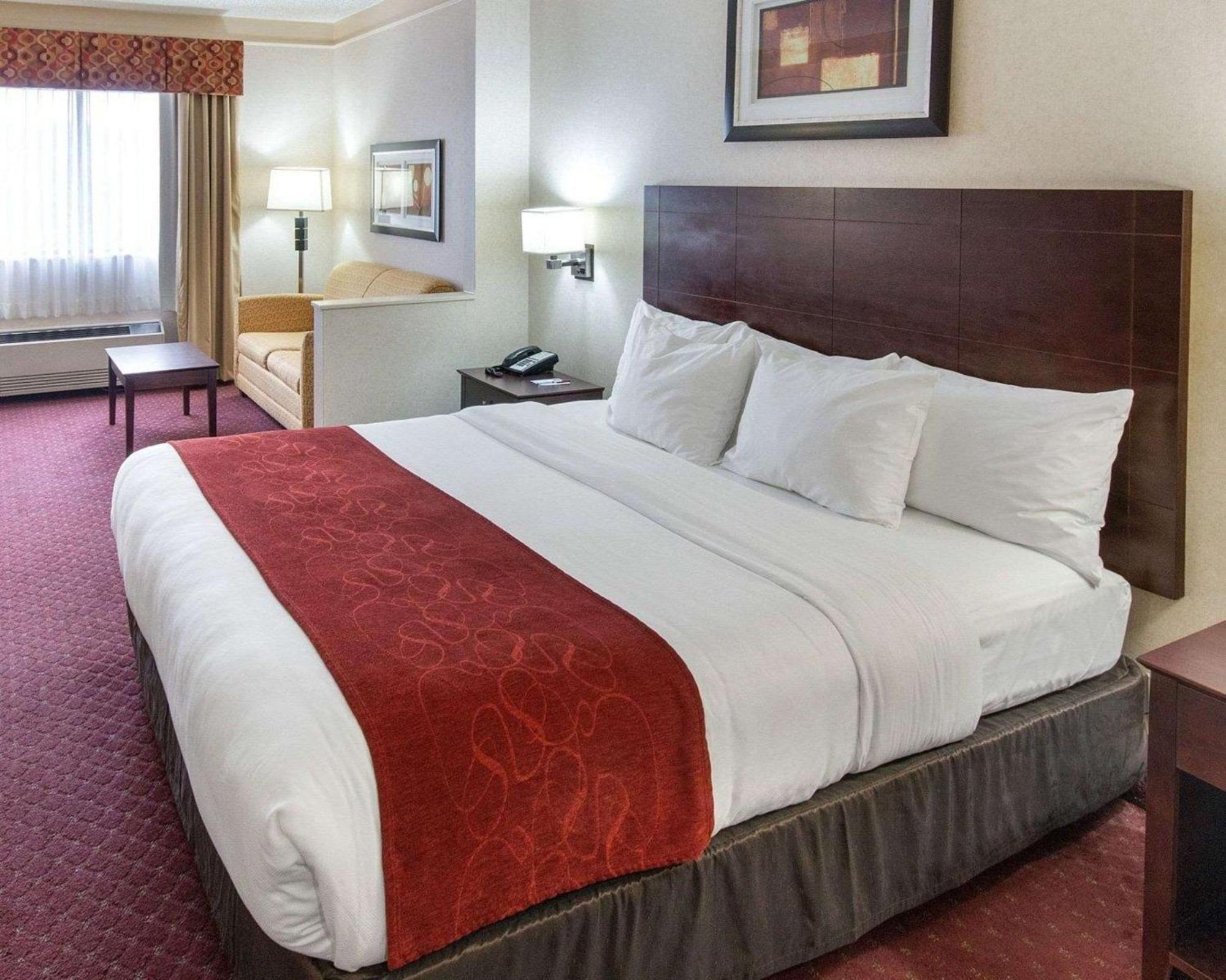 Comfort Suites Parkersburg South Mineral Wells Buitenkant foto