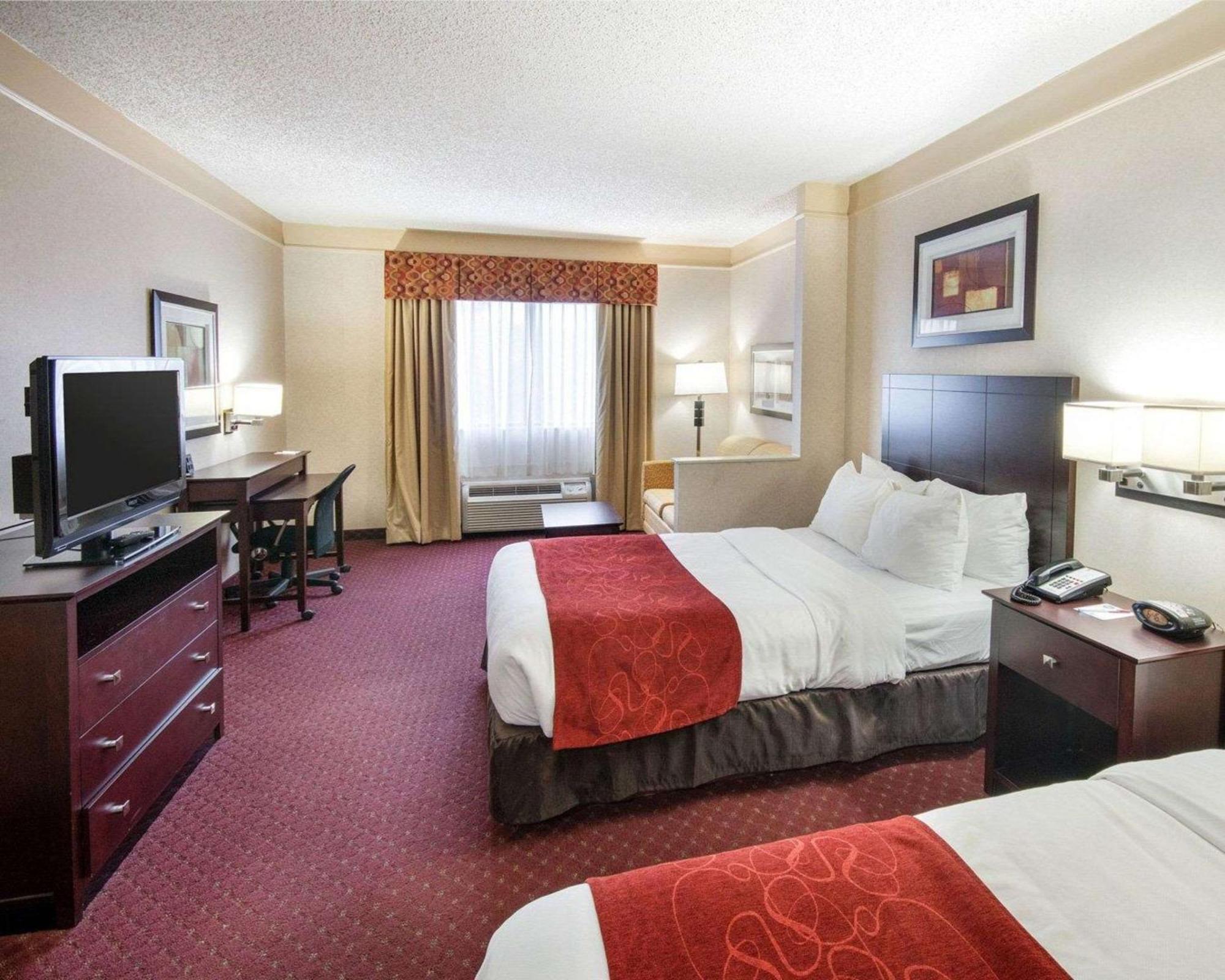 Comfort Suites Parkersburg South Mineral Wells Buitenkant foto