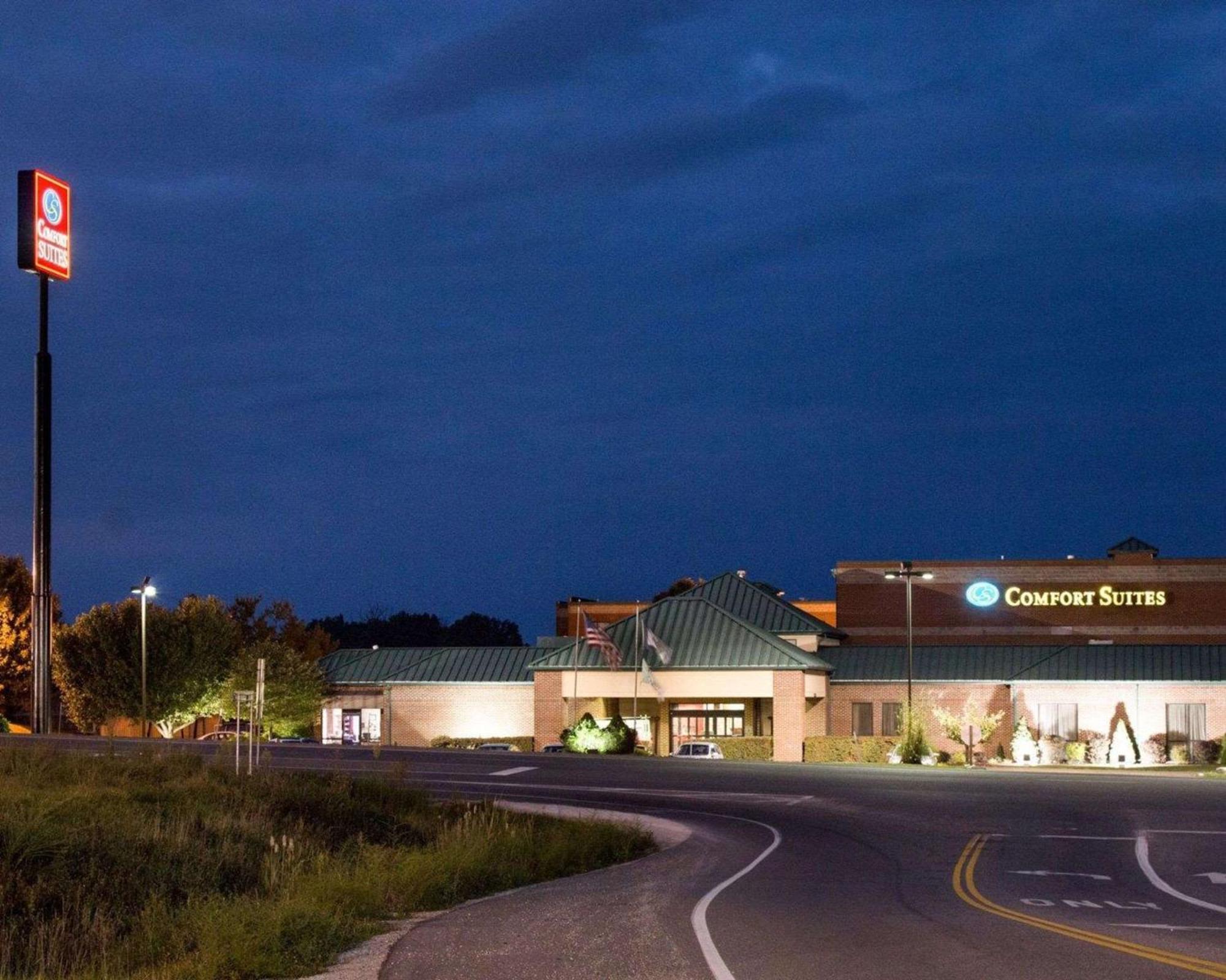 Comfort Suites Parkersburg South Mineral Wells Buitenkant foto